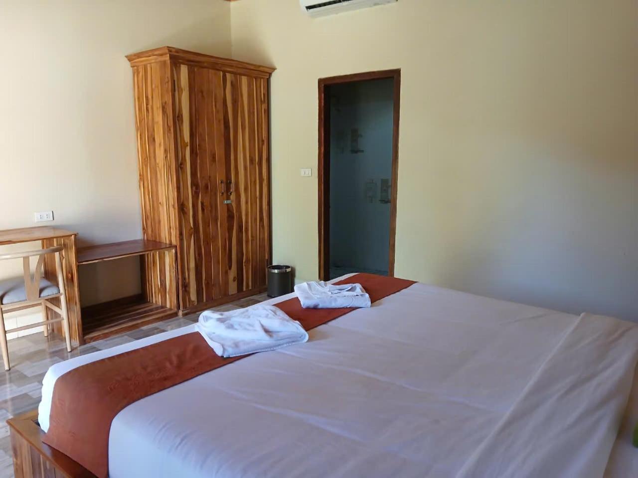 Riverside Garden Hostel Vang Vieng Exterior foto